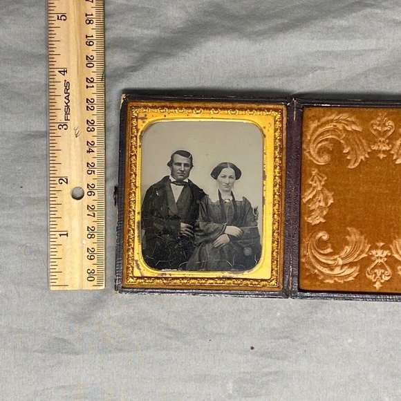 1/6 Plate Ambrotype Photo Early 1850 Young Couple in Case Excellent Condition - Picture 5 of 9
